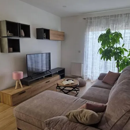 Apartment Dora - Comfortable In A Great Location Pula